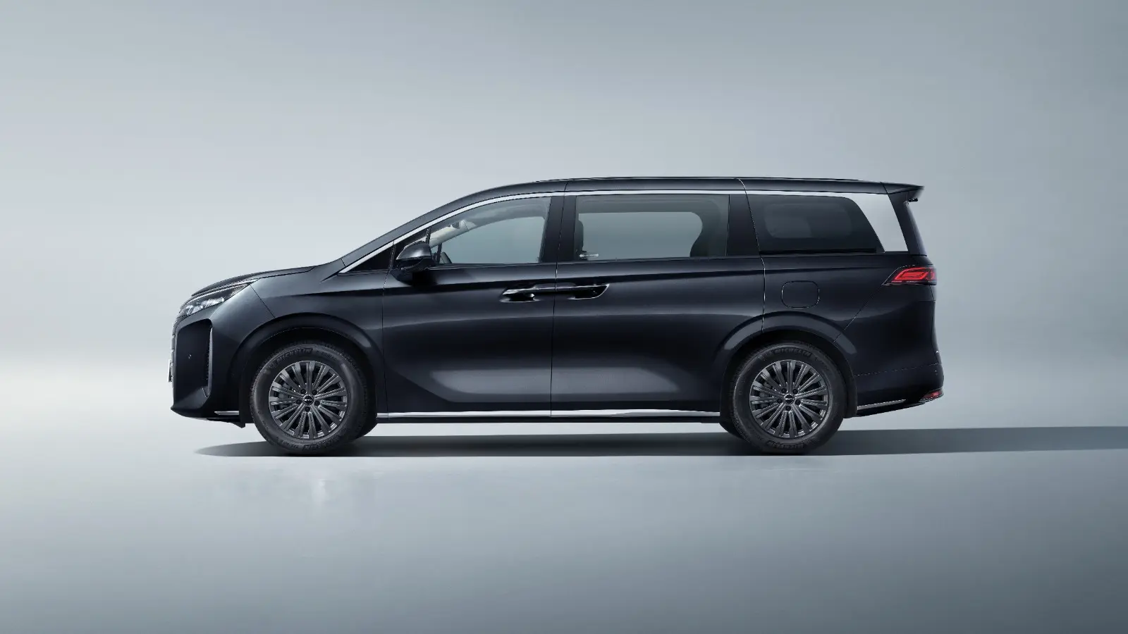 BYD M9 Image 9